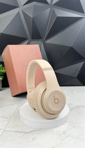 Beats Studio Pro x Kim