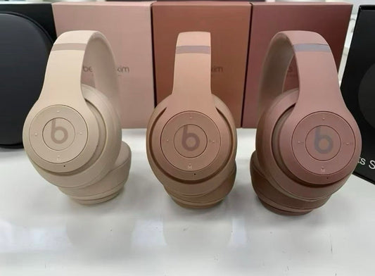 Beats Studio Pro x Kim
