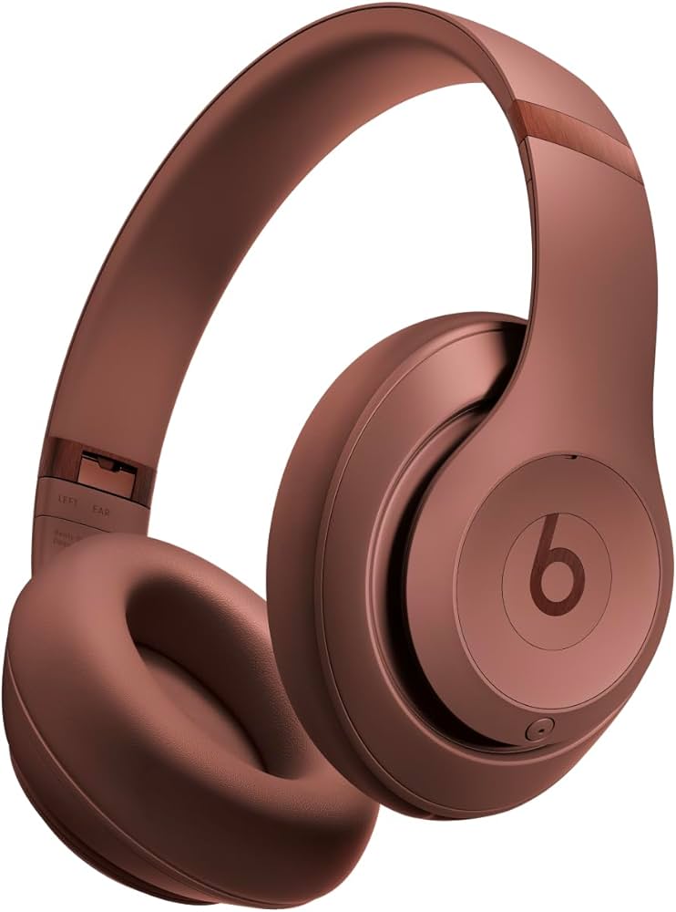 Beats Studio Pro x Kim